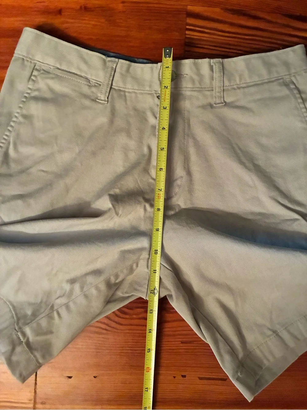 Nautica Men's Flat Front 8” Deck  Shorts in True Stone, Size 30W
